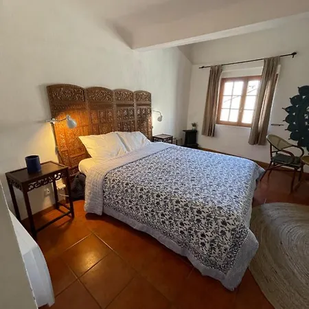 D' Hotes L'escalo A Moutiers-ste-marie Panzió 3*