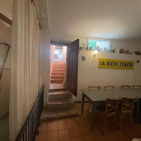 Panzió D' Hotes L'escalo A Moutiers-ste-marie Moustiers-Sainte-Marie