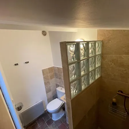 D' Hotes L'escalo A Moutiers-ste-marie Bed & Breakfast